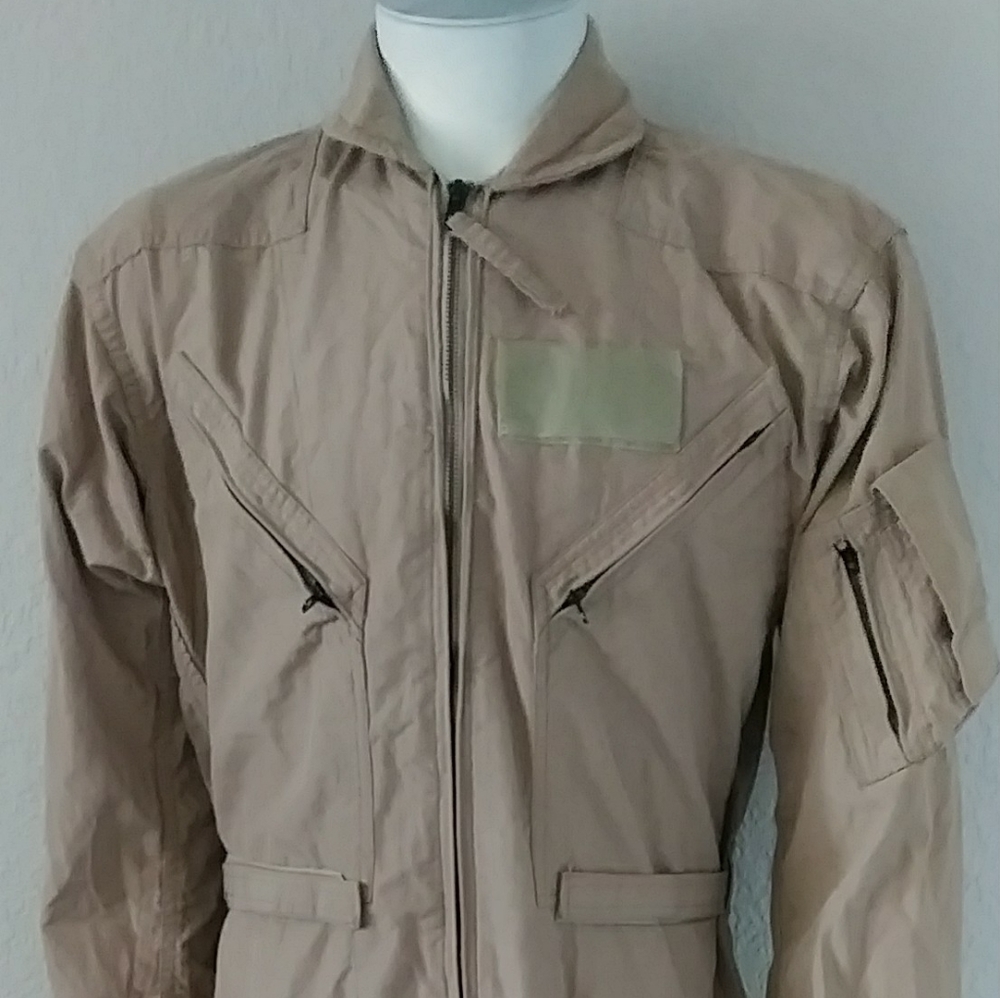 USGI issued Nomex Flight suit CWU-27/p size 40 reg Desert tan